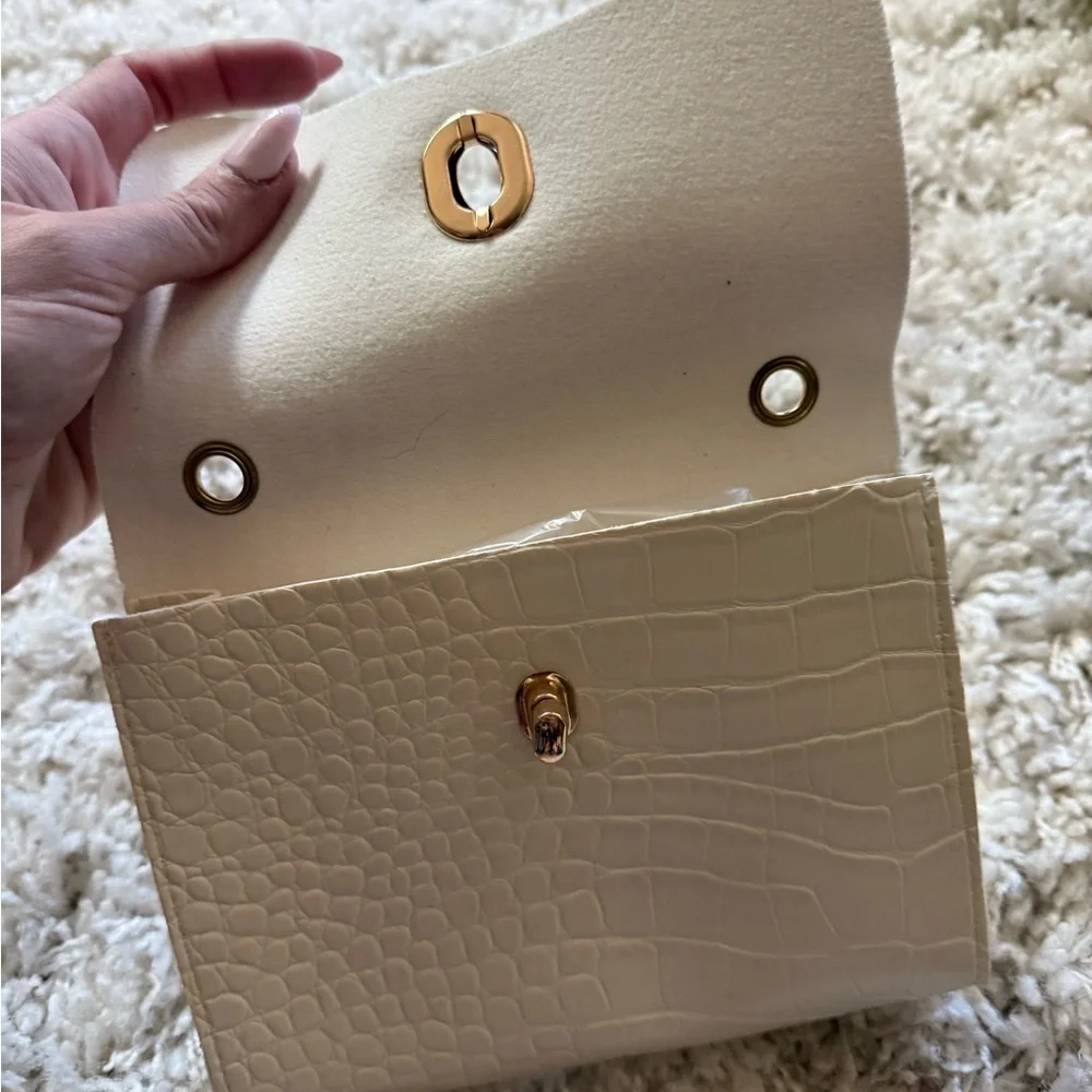 Elegant Cream Croc-Embossed Clutch